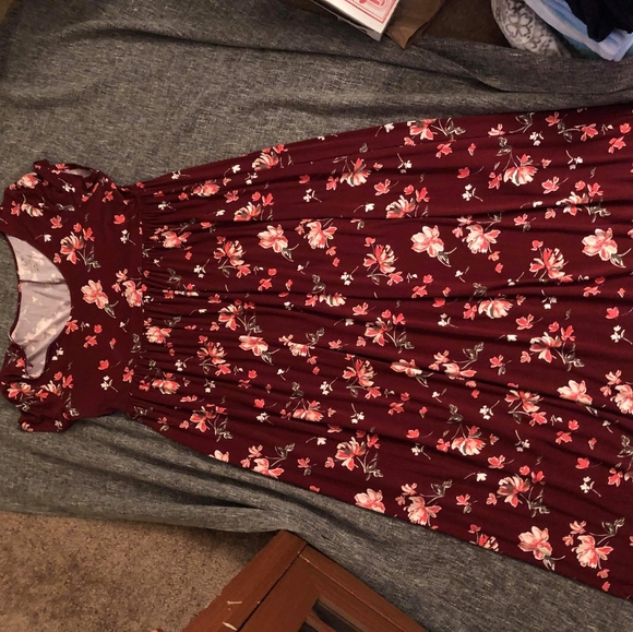 maternity floral dress - Picture 2 of 3